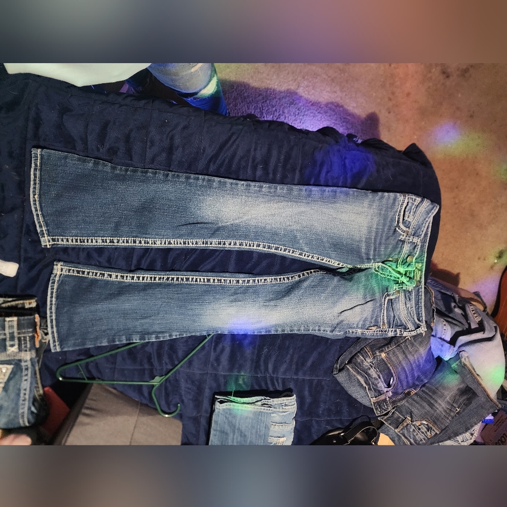 Womens Silver Brand, Suki style bootcut jeans size 25×32